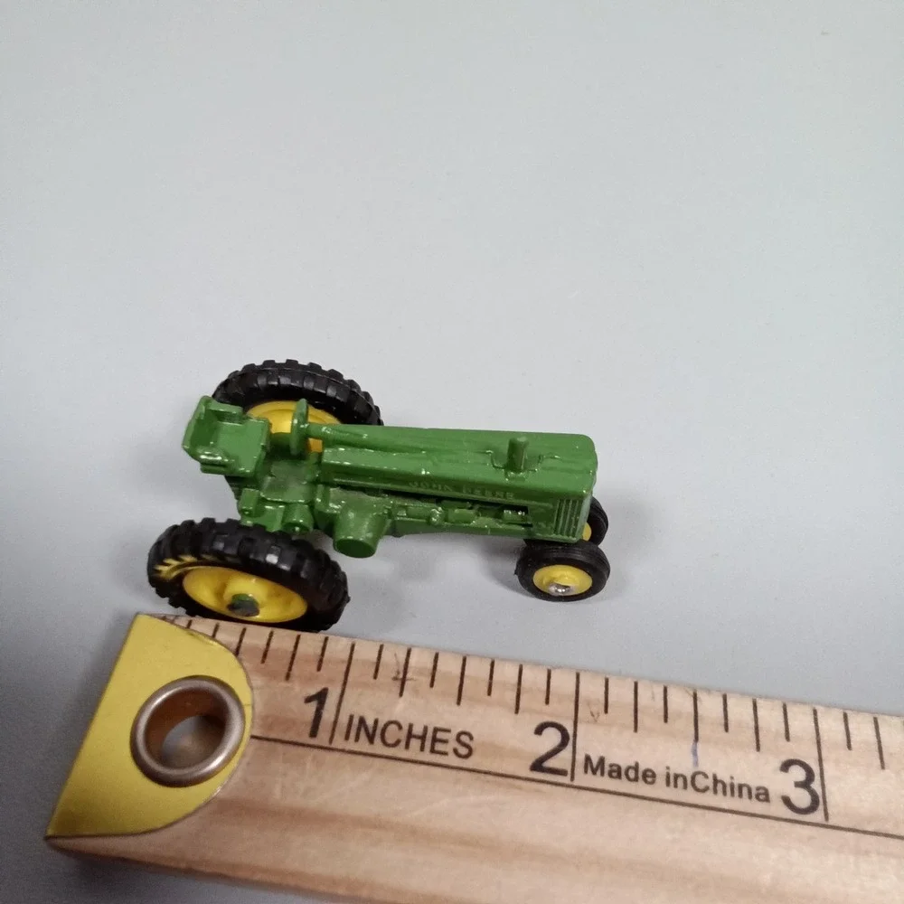 John Deere 1952 Model 60 Tractor Die-Cast‎ Miniature Collectible  Original Box